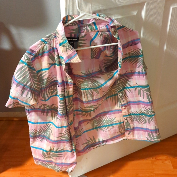 Little button down - Picture 1 of 2